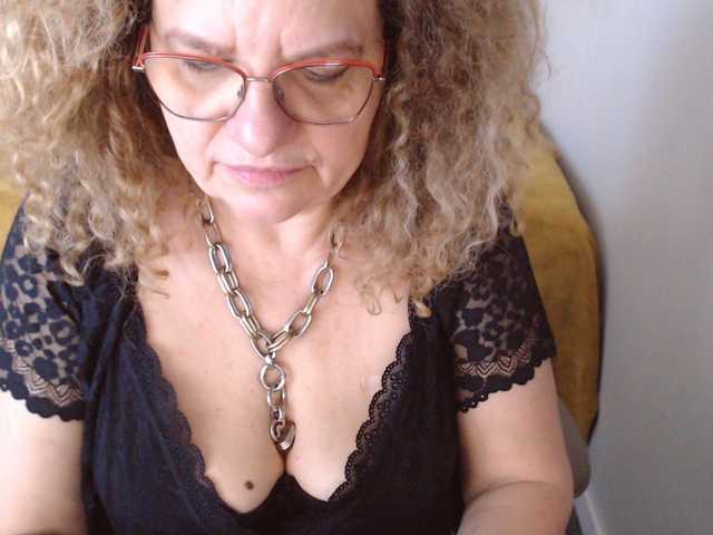 Kuvat maggiemilff68 #mistress #mommy #roleplay #squirt #cei #joi #sph - PM 40 tok - every flash 50 tok - masturbate and multisquirt 450- one tip
