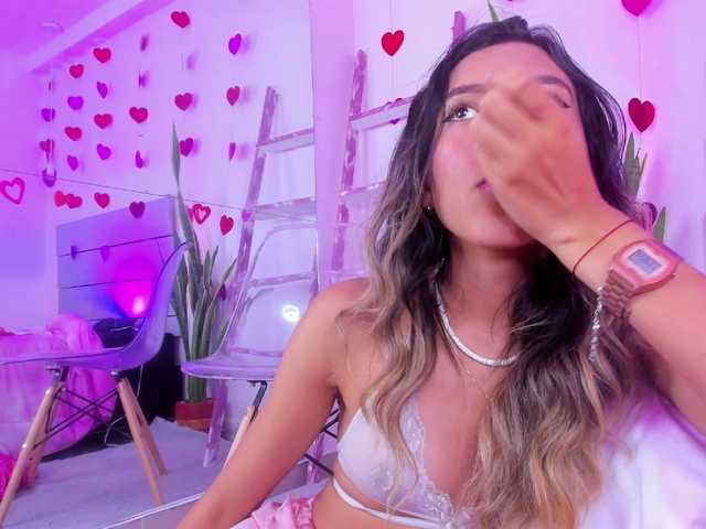 Kuvat Martina-Magni ⭐️welcome in my little world) ready for full nakedf show? ⭐️ GET NAKED AT GOAL @remain