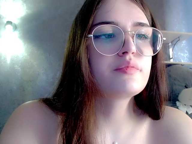 Kuvat MelodyGreen the day is still boring without your attention and presence (づ￣ 3￣)づ #bigboobs #lovense #cum #young #natural