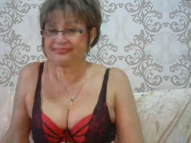 Kuvat MatureLissa Who want to see mature pussy ? pls for @total English and German
