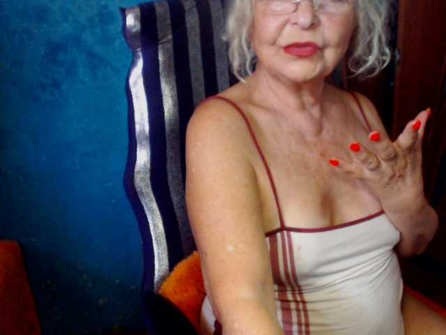 Kuvat milo4ka77 boys,60+ old, i will help you cum!!!latex, gloves, fur coats ........ , chek me out ! camera 40 tocins....friends 7 tocins, private : nude mastrubate,see *****0 tok