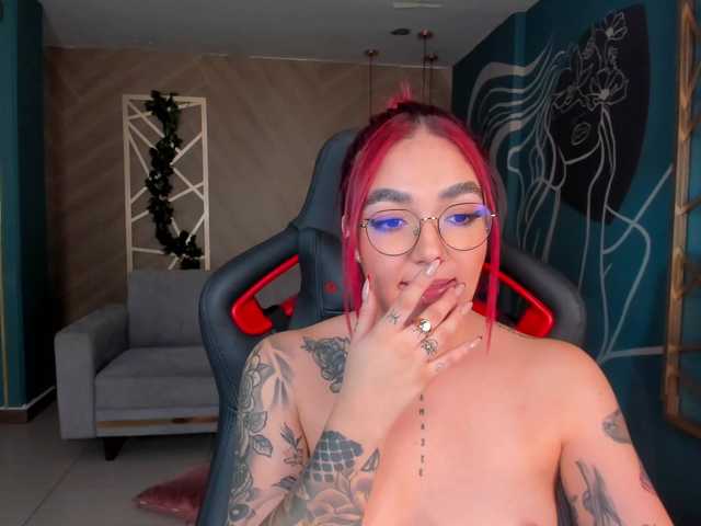 Kuvat RosalineMay ⭐You like what you see? I can surprise you more♥♥ ​IG: @​Rosalinemay_x ♥♥ At goal: Make me cum!! @remain tks left