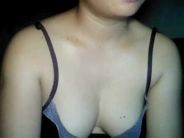 Kuvat sweetsexylipz hey guys welcome to my room ♥I'm Flexible girl ready to have fun,