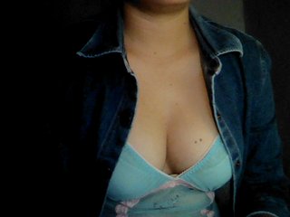 Kuvat sweetsexylipz hello everyonE!!ITZ Me KiM im BACK!!!show Tits 50 token,NakED 80 ***w/ my pussY 150 token!!!kisesss..lEts plaY